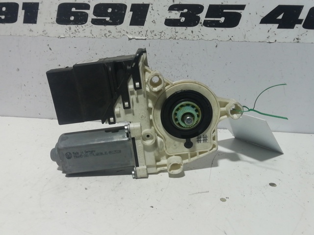 1K0959703E Motor del elevalunas de la puerta trasera izquierda comprar Sevilla
