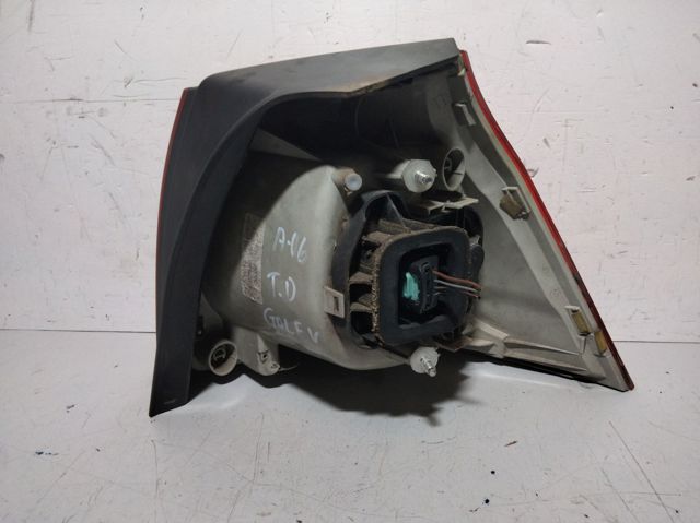1K6945095AA Piloto trasero exterior izquierdo  en stock Granada