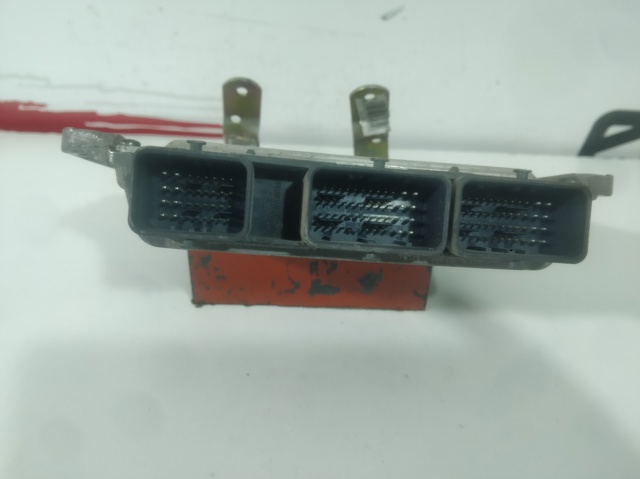 215842882A Renault (RVI)