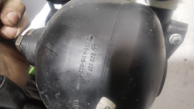 Acumulador hidráulico del sistema de suspensión 2203270115 MERCEDES