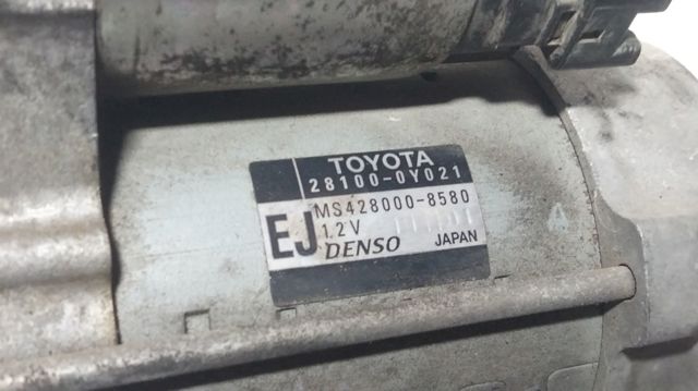 281000Y021 Toyota