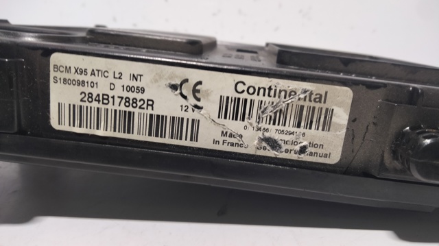 RENAULT 284B17882R Caja de fusibles comprar Tarragona