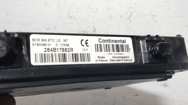 RENAULT 284B17882R Caja de fusibles comprar Barcelona