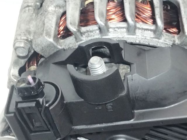 Alternador de coche 31285659 FORD