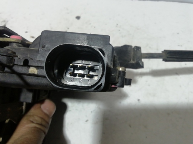 Cerradura de puerta trasera izquierda 3B4839015A VAG