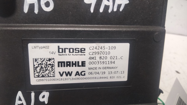 4M1820021C VAG