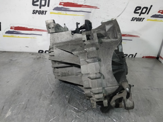 4M5R7002CF Ford