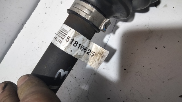 Semieje delantero derecho 51810625 FIAT