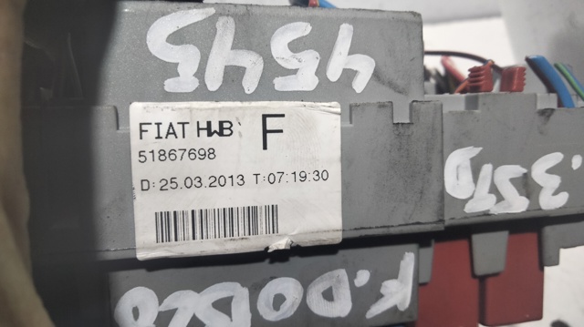 Caja de fusibles para Alfa Romeo Giulietta 940