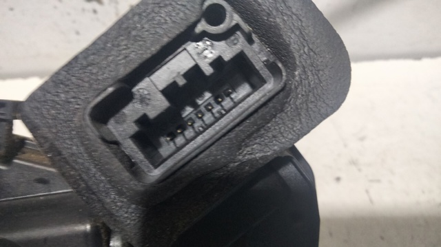 VAG 5K1837016B Cerradura de puerta delantera derecha  disponible España