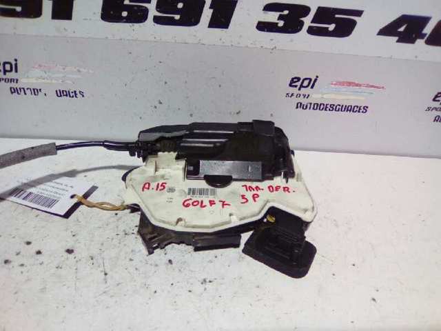 5K4839016Q Cerradura de la puerta trasera derecha  comprar en Pontevedra