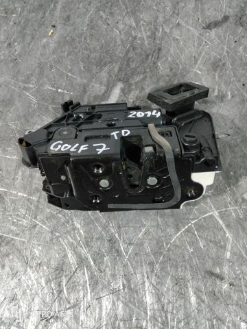 5K4839016Q Cerradura de la puerta trasera derecha  disponible Málaga