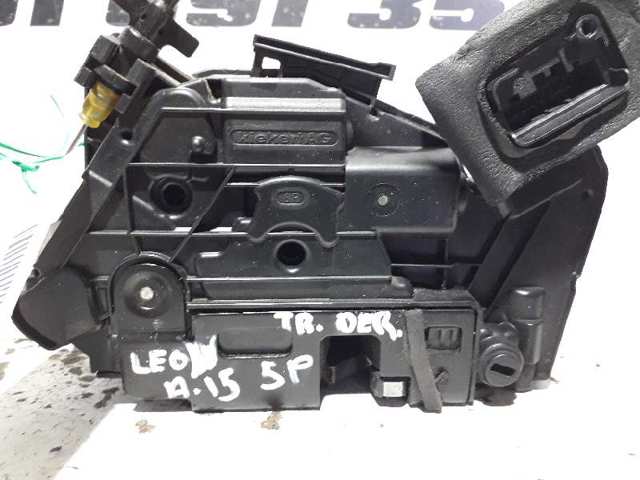 5K4839016Q Cerradura de la puerta trasera derecha comprar Almería