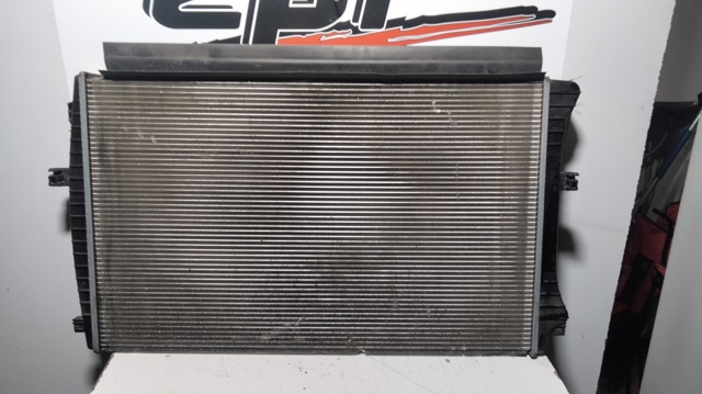 5Q0121251GB VAG Radiador adicional de refrigeración del motor  disponible Vigo
