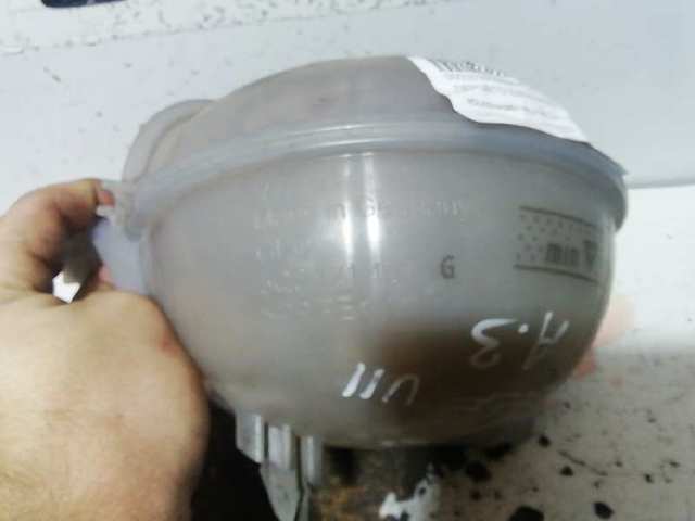 Depósito compensación refrigerante 5Q0121407G VAG