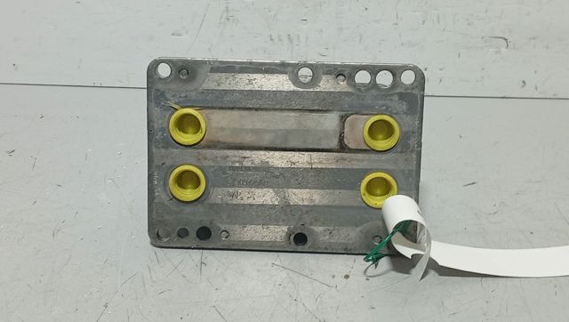 RENAULT 6790972560 Radiador de aceite debajo del filtro  disponible Lugo