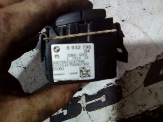 6932796 BMW