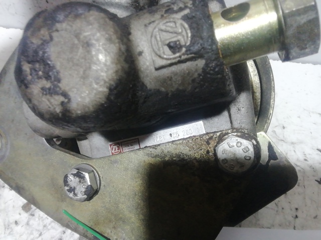 Comprar Bomba de dirección asistida Alfa Romeo 33  905 a bajo precio