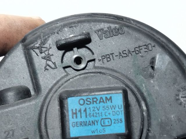 8200074008 RENAULT Faro antiniebla izquierdo y derecho  en stock Gandía