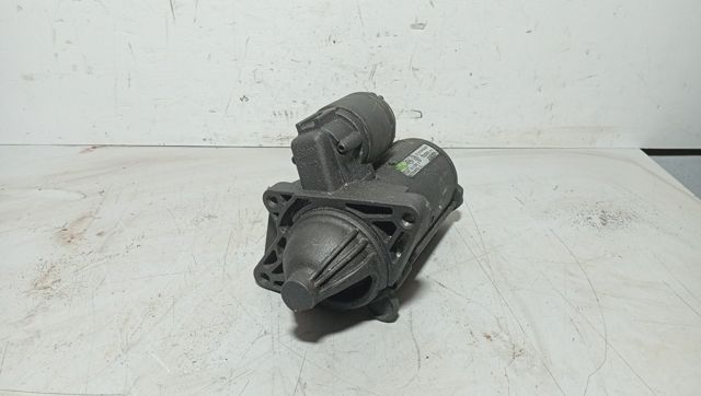 RENAULT 8200568535E Motor de arranque  comprar en Ponferrada