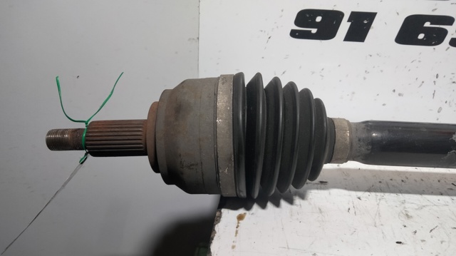 Semieje delantero derecho 8200786810 RENAULT