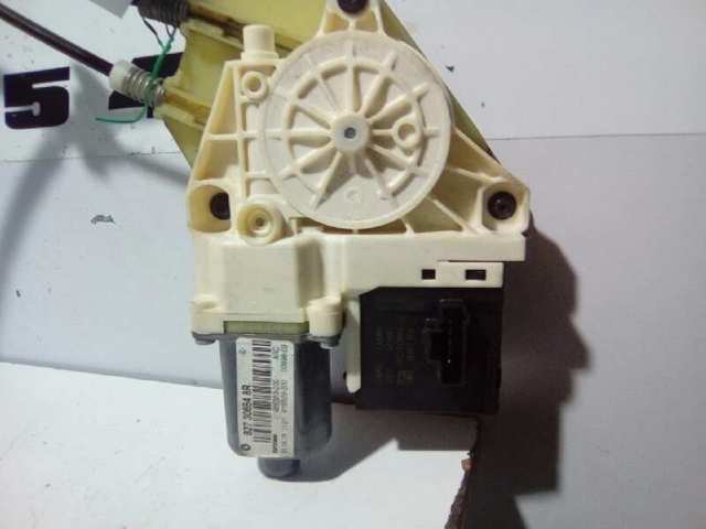 827306548R Motor del elevalunas de la puerta trasera derecha  comprar en Zaragoza