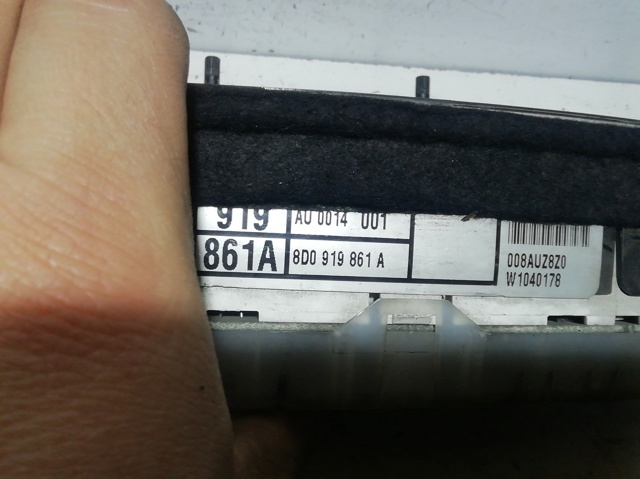 VAG 8D0919861A Tablero de instrumentos  comprar en Ponferrada