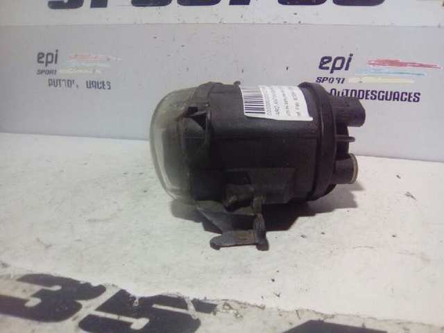 Luz antiniebla derecha 8D0941700B VAG