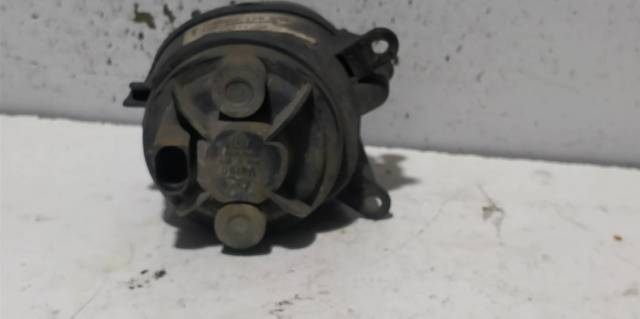 Luz antiniebla derecha 8L0941700A VAG