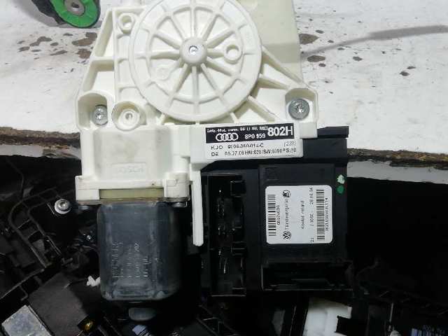 8P0959802H VAG