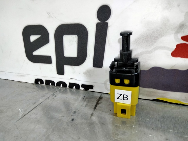 Interruptor luces de freno 96436332 GM
