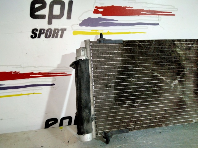 Radiador de aire acondicionado 9681894580 PEUGEOT