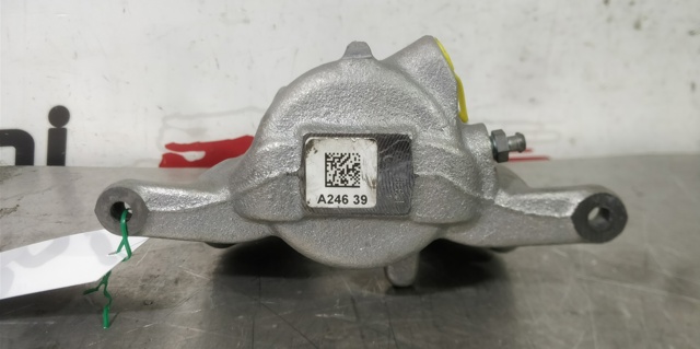 Pinza de freno, Eje delantero izquierda A000421738105 MERCEDES