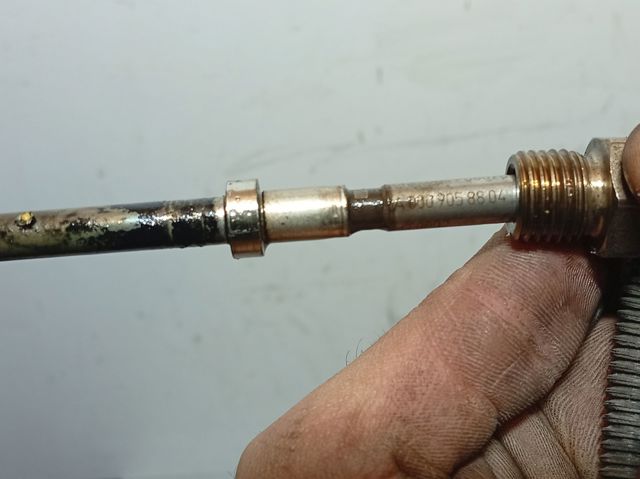 Sensor de temperatura de gases de escape antes del filtro de partículas A0009058804 MERCEDES
