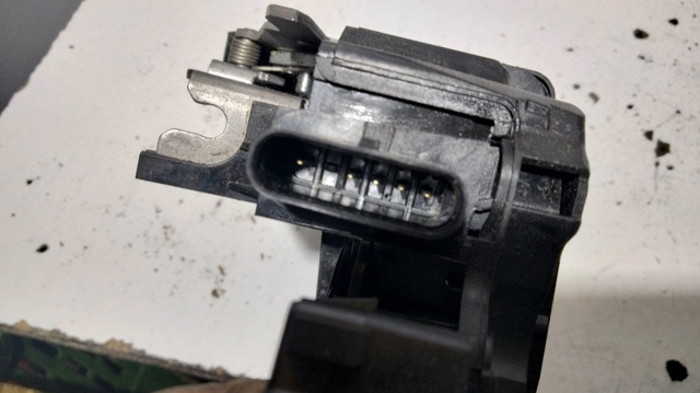 Cerradura A0997200101 MERCEDES