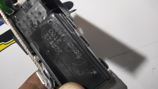 MERCEDES A0997400600 Cerradura de tapa de maletero  comprar en Murcia