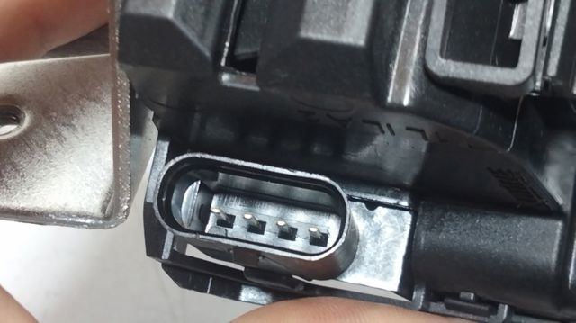 A0997400600 MERCEDES Cerradura de maletero comprar Bilbao