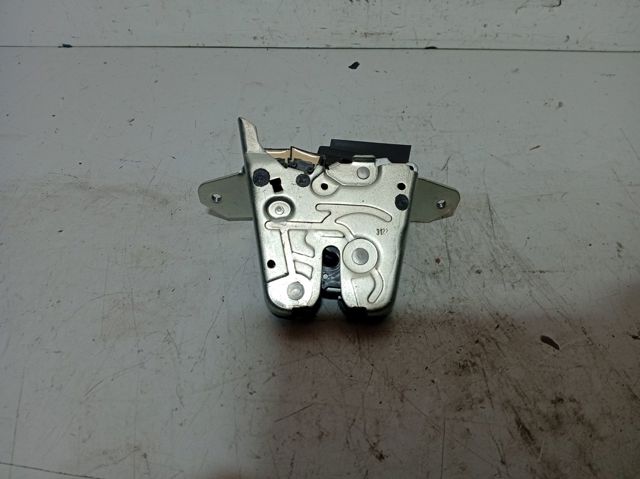 A0997400600 Cerradura de tapa de maletero  comprar en Reus