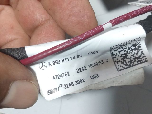 A0998117400 MERCEDES Cubierta de espejo retrovisor derecho  comprar en Jaén