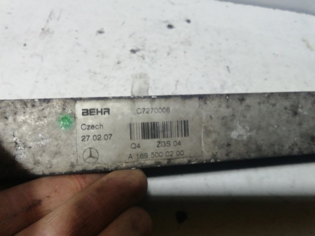 A1695000200 Radiador de refrigeración de la transmisión  disponible Utrera