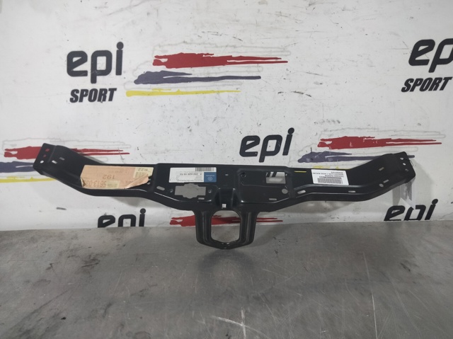 A2026201072 Soporte de radiador superior  en stock Sabadell