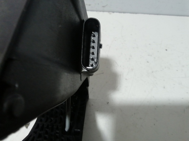 MERCEDES A2053000004 Pedal del acelerador  en stock Salamanca