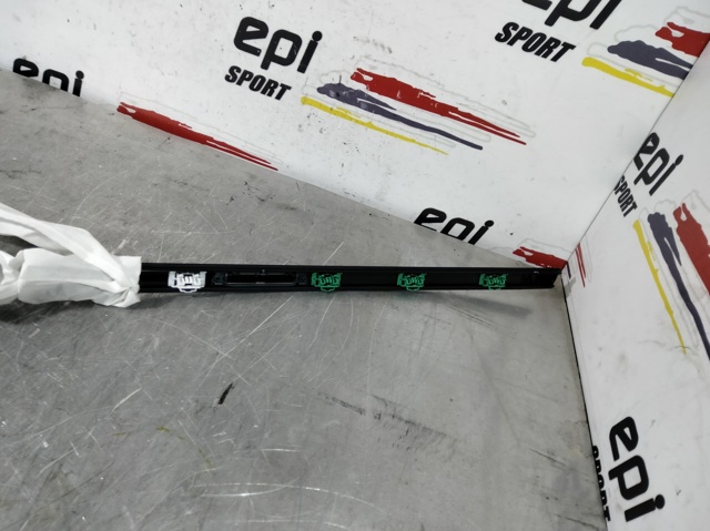 MERCEDES A2056900182 Moldura de techo izquierda  comprar en Albacete