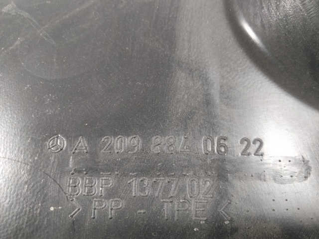 A2098840622 Paso de rueda delantero derecho  disponible Burgos