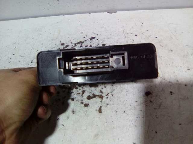 A2108206426 Módulo de control de luces de faros (ECU)  disponible Burgos