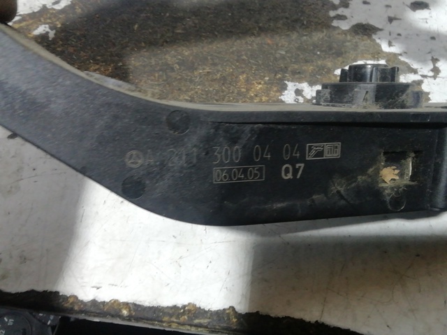 A2113000404 Mercedes