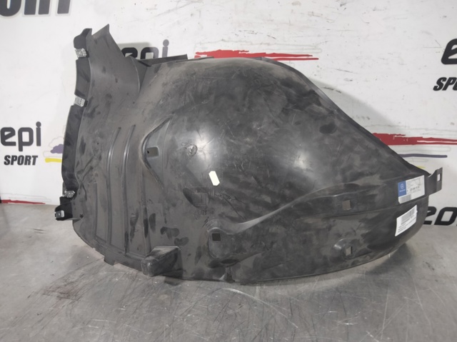 A2206901930 MERCEDES Guardalodos delantero izquierdo  en stock Córdoba