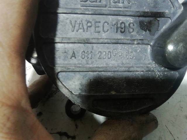 A6112300065 Bomba de vacío  disponible Utrera