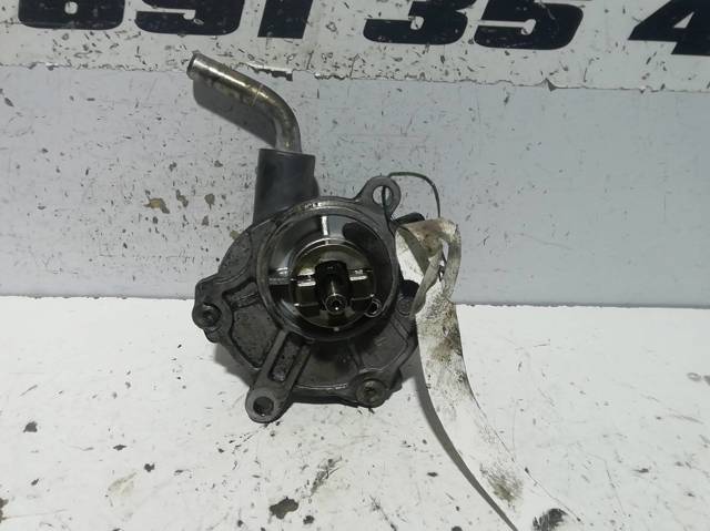 MERCEDES A6112300065 Bomba de vacío  disponible Lugo