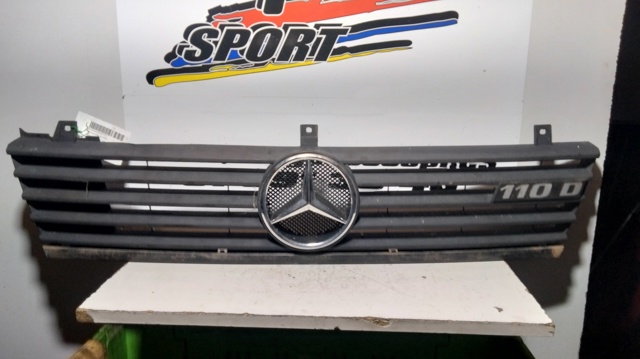 MERCEDES A6388880415 Parrilla del radiador  comprar en Ponferrada